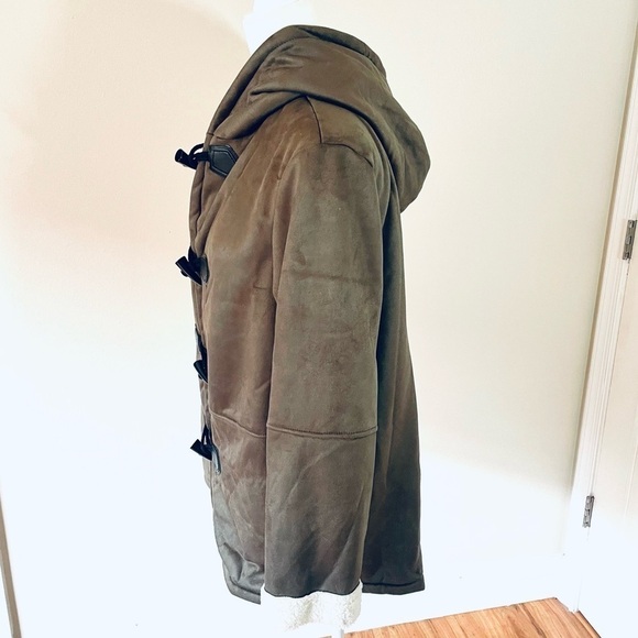 Women’s Army Green Fleece Jacket - Size Medium - Picture 7 of 13